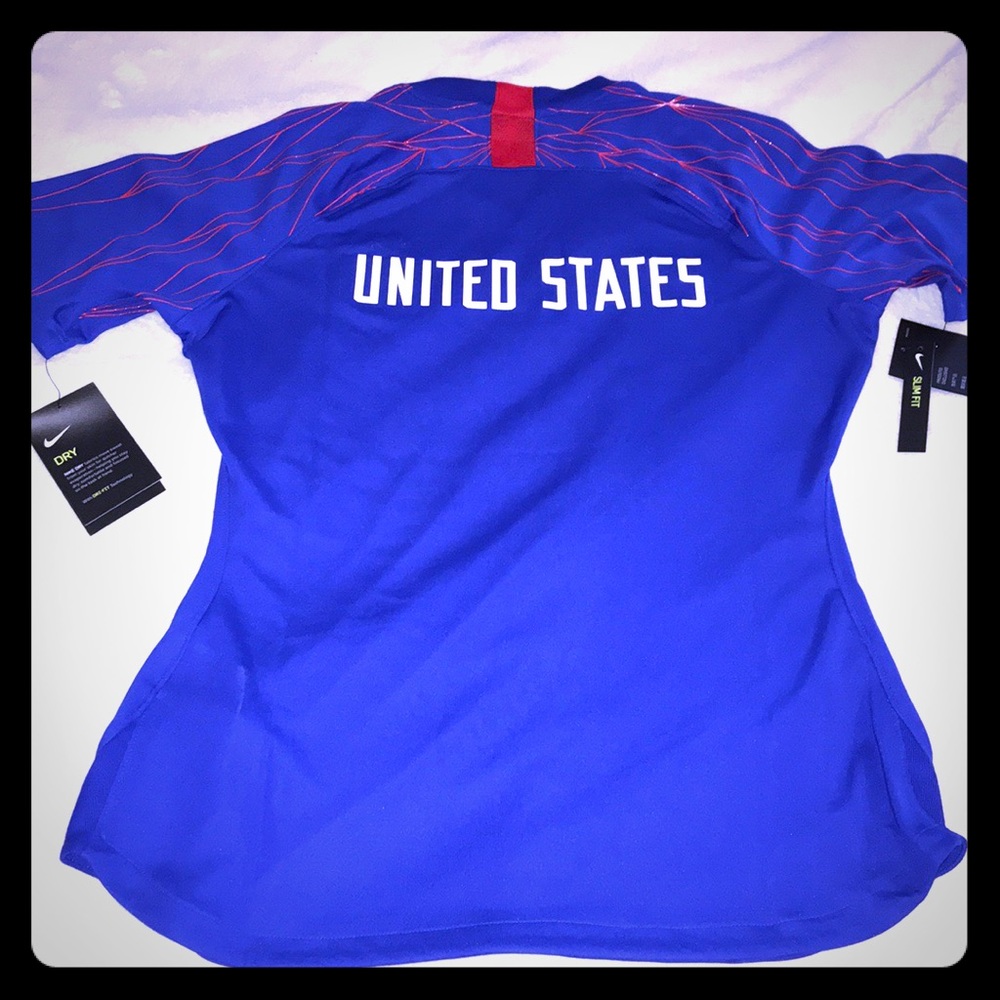 🚨🔥New Nike Women’s USA Soccer Jersey Shirt🔥🚨